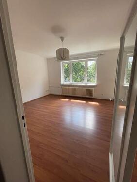 Foto - Helle 3-Zimmer Wohnung in grüner und ruhiger Lage *WG möglich*