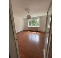 Helle 3-Zimmer Wohnung in grüner und ruhiger Lage *WG möglich* - Berlin Charlottenburg-Wilmersdorf