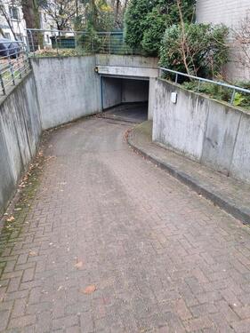 Foto - Tiefgaragenstellplatz in Stellingen zu vermieten