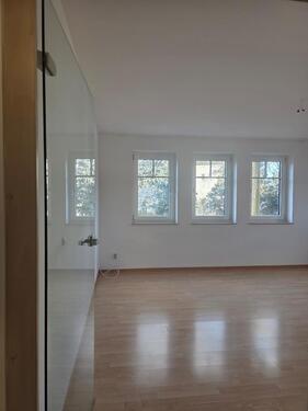 Foto - Charmante 2-Zimmer-Etagenwohnung im Herzen von Großschwabhausen