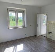 2-Zimmer EG Wohnung - 350,00&nbsp;EUR Kaltmiete, ca.&nbsp; 63,00&nbsp;m&sup2; in Luhe-Wildenau (PLZ: 92706)