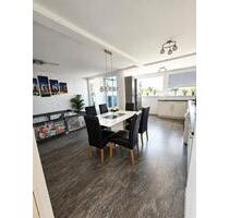 Panorama-Wohnung über Augsburg mit Wintergarten, 3Zi., 12 OG