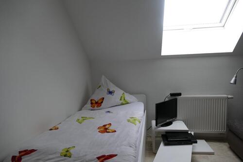 Foto - Wunderschönes möbliertes Zimmer mit sep. Küche, Dusche WC