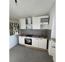 Erstbezug nach Sanierung, 3-Zimmer mit Küche, Balkon und Blick ins Grüne. - Lüdenscheid Augustenthal