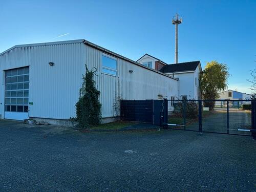 Foto - Warmhalle-Lager- Büro-Haus-Produktion-Garage-Wohnung-Gewerbe
