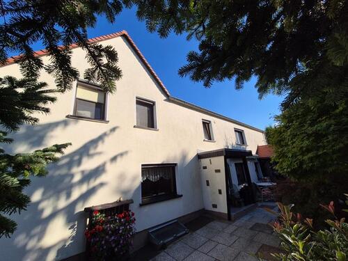 Foto - Charmante Doppelhaushälfte mit wunderschönem Garten