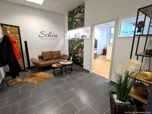 Foto - Repräsentative Kanzlei- Bürofläche mit einladendem Empfangsbereich