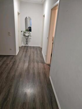 Foto - 3 Zimmer Wohnung zu vermieten - 750,00&nbsp;EUR Kaltmiete, ca.&nbsp; 98,00&nbsp;m&sup2;