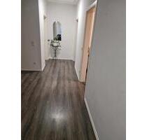 3 Zimmer Wohnung zu vermieten - 750,00&nbsp;EUR Kaltmiete, ca.&nbsp; 98,00&nbsp;m&sup2; in Grattersdorf (PLZ: 94541) Falkenacker