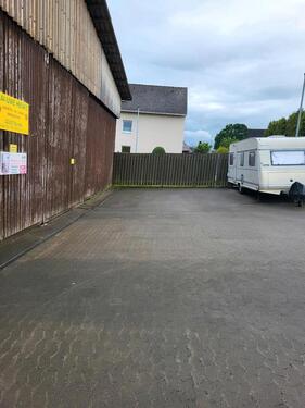 Foto - Stellplätze für Wohnwagen Wohnmobil Auto o.ä.