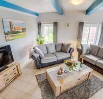 5‑Sterne Ferienwohnung Alte Kirche, Pellworm – Rundbett