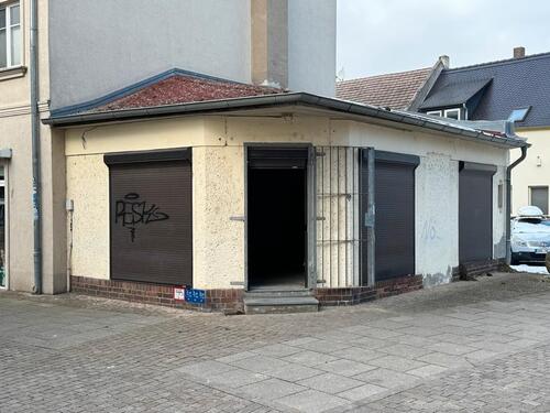 Foto - CURRYWURST MIT POMMES?! - 399,00 EUR Kaltmiete,