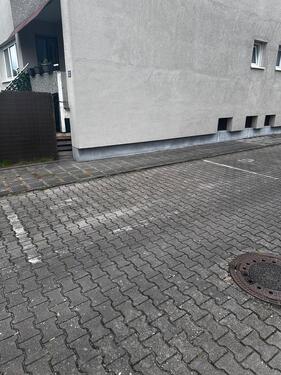 Foto - Privater Parkplatz in der Eibacher Hauptstraße, Nürnberg