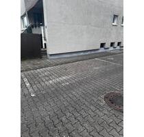 Privater Parkplatz in der Eibacher Hauptstraße, Nürnberg