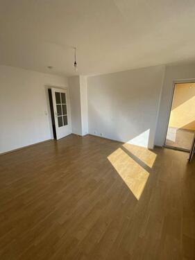 Foto - Helle 3-Zimmer-Wohnung mit Balkon & viel Platz
