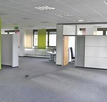 Lichtdurchflutete Gewerberäume in Pforzheim-Wilferdinger Höhe