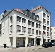 Helle Praxisräume in Wohn- und Praxisgebäude in Laupheim