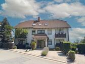 Foto - Schöne 2-Zimmer Wohnung mit EBK, zwei Balkonen und Stellplatz in ruhiger Lage von Coburg