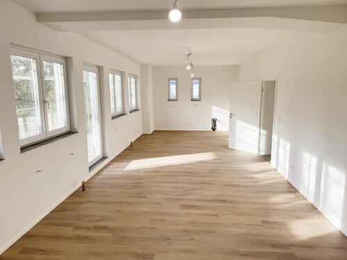 Foto - Modernisierte Erdgeschosswohnung mit Terrasse und Garten