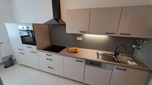 Foto - 2 Zi. ca. 54 m² Whg, von Privat, möbliert, neue Küche