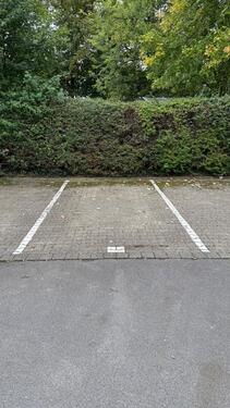 Foto - Stellplatz auf privatem Grundstück mit Schranke