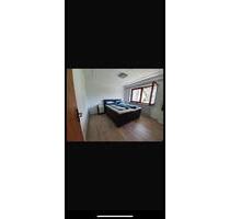 Wohnung 4 Zimmer mit Gartenanteil und Hanglage - Ingolstadt Nordost