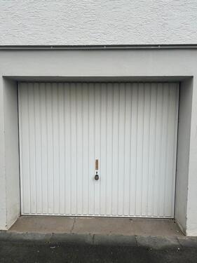 Foto - GarageStellplatz zu vermieten - 80,00&nbsp;EUR Miete,
