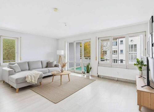 Foto - WOHNTRAUM ZUR MIETE - sonnige 4-Zimmer Wohnung mit Balkon, Garage und Stellplatz