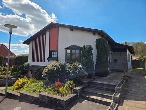 Foto - Sonniges Einfamilienhaus in Blieskastel-Lautzkirchen
