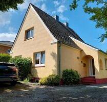 Einfamilienhaus mit Anbau (kleine separate Wohneinheit) - Norderstedt Friedrichsgabe