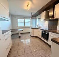 3-Zimmer Wohnung mit Holzofen Einbauküche und Balkon - Walldürn