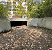 Biete Tiefgaragen-Stellplatz in Neuehrenfeld - Köln