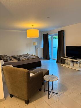 Foto - Großzügige 2 Zimmer-EG-Wohnung mit 90 qm zu Untervermietung