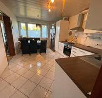 Vermietete 3,5-Zimmer-Erdgeschosswohnung mit Garten & Tiefgarage - Steinenbronn