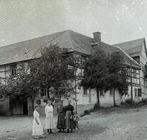 Historisches Gasthaus mit großem Saal & Fachwerkscheune in Raila - Saalburg-Ebersdorf