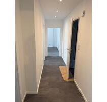 Kernsanierte helle 2-Zimmer Wohnung - Zentrale Lage Solingen