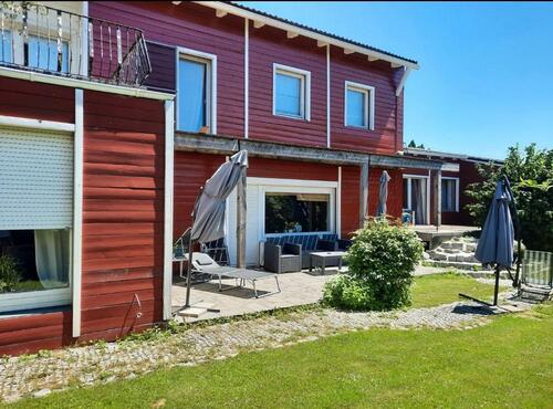 Foto - Großzügiges Einfamilienhaus mit großem Garten