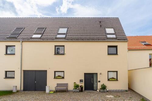 Foto - Stadthaus mit Weitblick und Stil – Licht, Ruhe und Natur