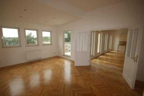 Foto - 5 Zimmer Dachgeschoßwohnung in Berlin