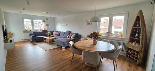 Foto - Moderne 3-Zimmer Wohnung im 3. OG mit Balkon und 2 TGS