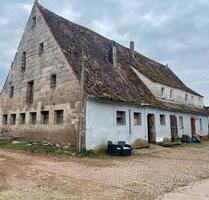 Resthof mit 2.700 m² im Außenbereich nahe Langenzenn