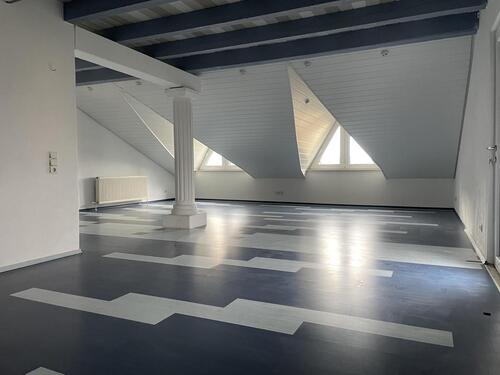 Foto - 120 m² Wohnkomfort in Oberderdingen – frisch sanierte Dachgeschosswohnung