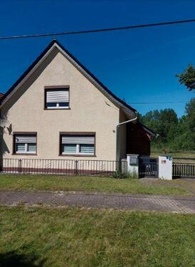 Foto - Modernisiertes Einfamilienhaus mit 3.800 m² Grundstück, Scheune &