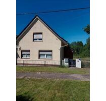Modernisiertes Einfamilienhaus mit 3.800 m² Grundstück, Scheune & - Bad Liebenwerda