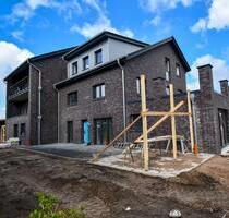Erstbezug - Barrierefreie Neubauwohnung mit Einbauküche, überdachter Terrasse und PKW-Stellplatz in Altenoythe - Friesoythe