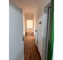 2-Zimmer Wohnung mit EBK, Parkplatz neu Saniert - Stendal