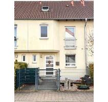 Familienfreundliches Reihenhaus - 6 Zimmer, energieeffizient - Baiersdorf
