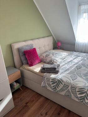 Foto - 1 Zimmer Dachgeschoßwohnung zur Miete in Stuttgart