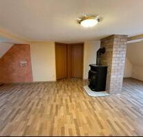 Super schöne Dachgeschoss Wohnung 78m2 in Mündershausen - Rotenburg an der Fulda