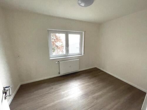Foto - UNTERVERMIETUNG: Moderne Gewerbefläche in Hattersheim zu vermieten!